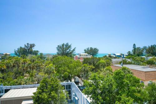 Anna Maria Beach House By Ami Locals