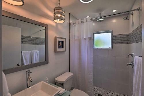 Luxury Bonita Springs Abode Less Than 2 Miles To Beaches!