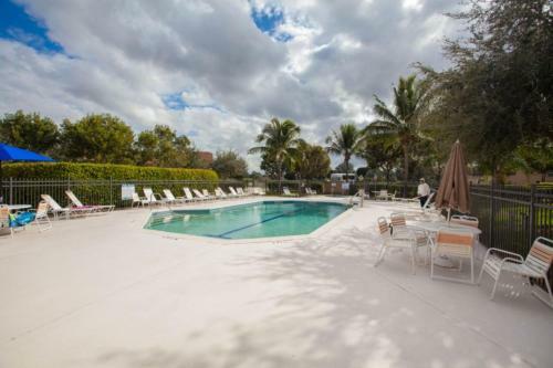 Bonita Fairways, Bonita Beach Condo