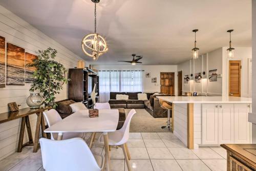 Bonita Springs Home With Screened Lanai And Pool!