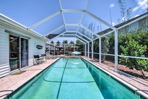 Bonita Springs Home With Screened Lanai And Pool!