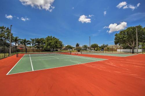 Bradenton Home With Lanai And Saltwater Pool And Spa!