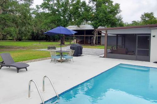 5-acre Bradenton Escape With Pool And 2 Fire Pits