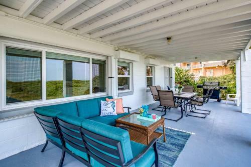 Villa Barefoot Hideaway Family Beachfront Retreat