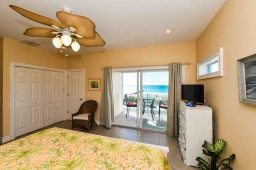 102 6th St S- Upstairs Home