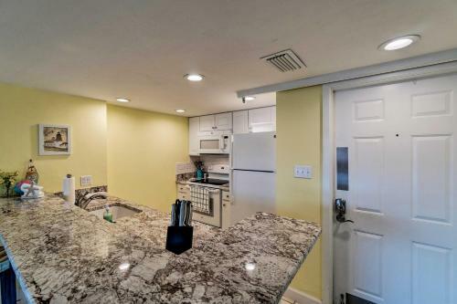 Apartamento Quiet First-floor Condo With Marina View And Pool