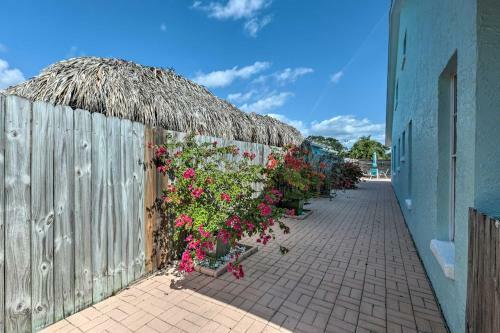 Cape Canaveral Escape With Grill Walk To Beach