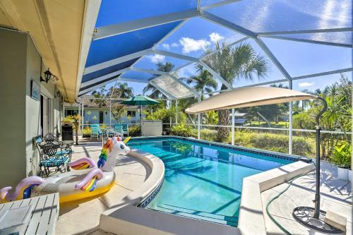 Canal-front Refuge, Fun In The Sun And Ocean!