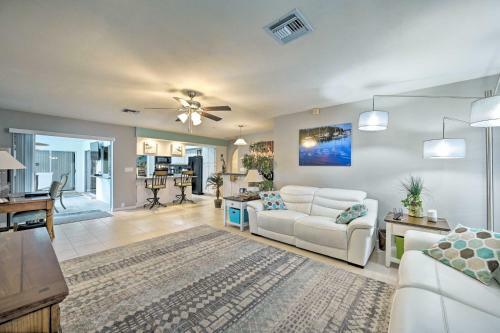 Cape Coral Retreat With Patio, 4 Mi To Beach!