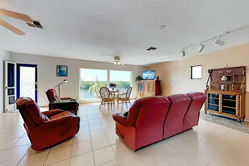 Apartamento Sunset - Waterfront Retreat - Heated Pool & Dock Duplex