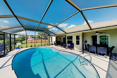 Exceptional Vacation Home In Cape Coral Home