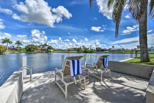 Canalfront Cape Coral Escape With Pool, Dock And Kayaks