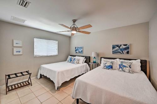 Canalfront Cape Coral Escape With Pool, Dock And Kayaks