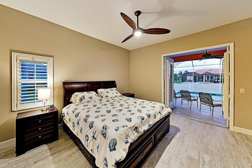 Lavish Canal-front Getaway With Heated Pool & Dock Home
