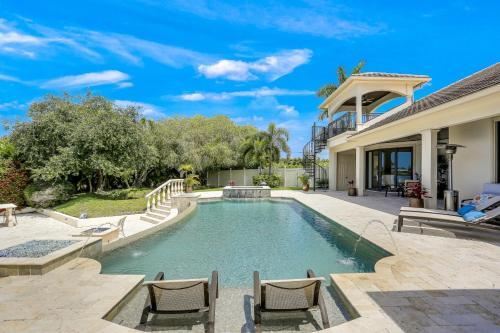 Exceptional Vacation Home In Cape Coral Home