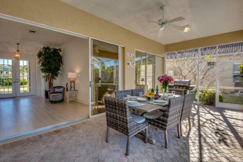 Flamingo Dream Vacation Villa