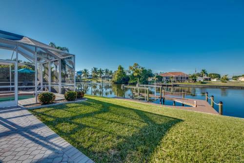 Flamingo Dream Vacation Villa