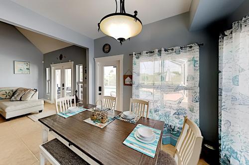 Exceptional Vacation Home In Cape Coral