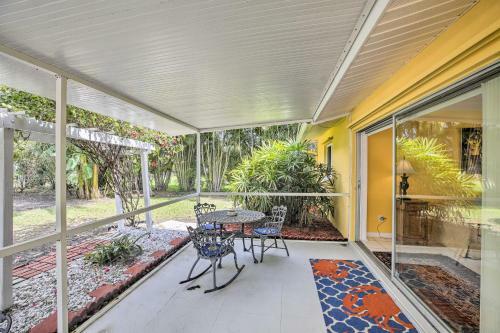 Cute Cape Coral Escape With Yard Near Downtown!