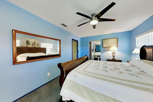 Apartamento Coral & Sandal - 2 Waterfront Units - Pool & Lanai Duplex