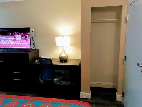 Motel Tropical Inn & Suites, Downtown Clearwater