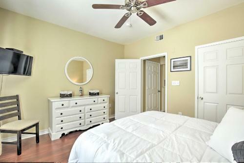 Apartamento Updated And Modern Condo - 4 Mi To Clearwater Beach!