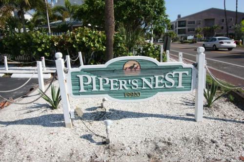 5 Pipers Nest