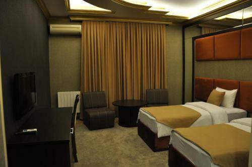 Neapol Hotel