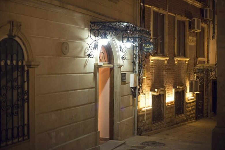 City Walls Hotel