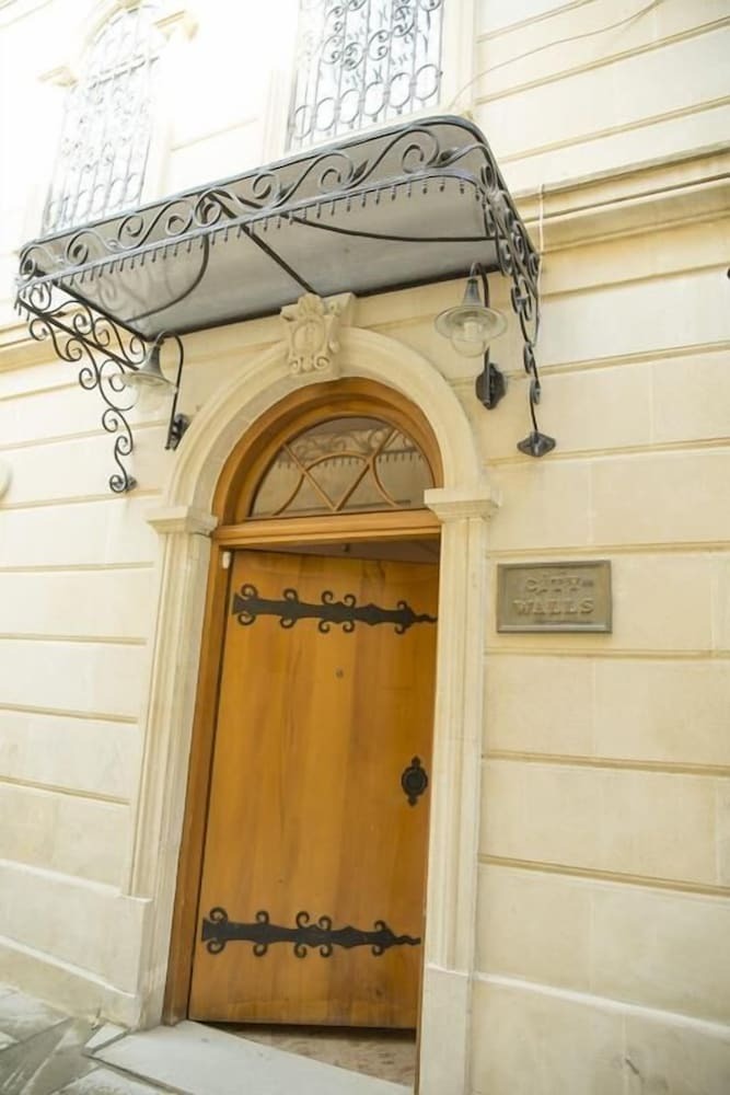 City Walls Hotel