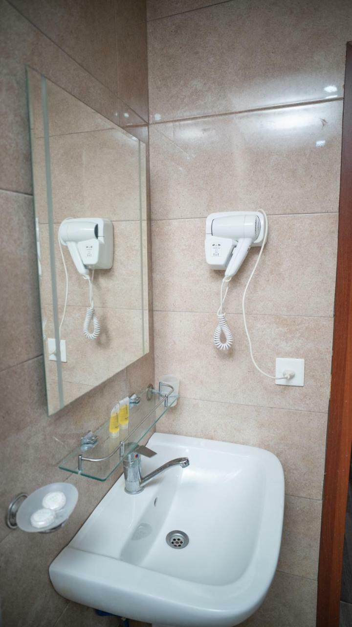 Consul Hotel