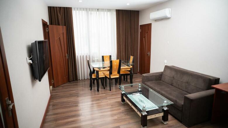Consul Hotel