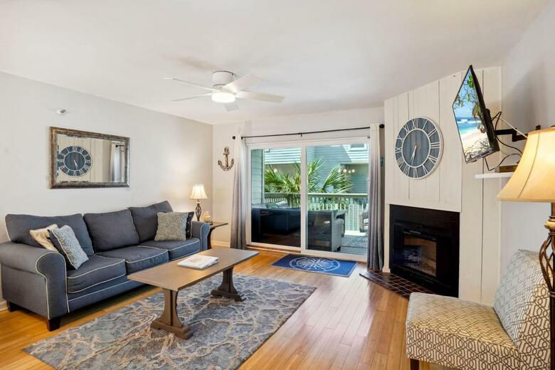 Pelicans Pointe New!! Amazing Townhouse On The Beach!