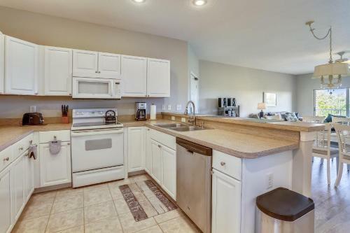 Mariner's Pointe - Classy Condo, Steps To Beach, Large Balcony
