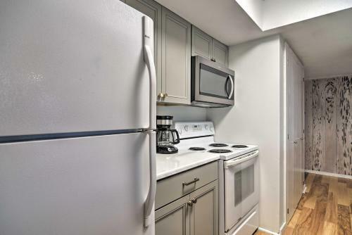 Apartamento Oceanfront Condo With Balcony And Beach Access!