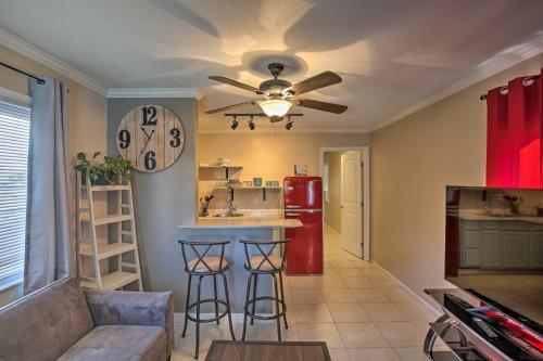 Apartamento Cozy Clearwater Apt With Balcony, 5 Mi To Beach