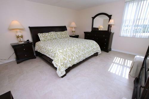 Quiet Waters By Florida Lifestyle Vacation Rentals