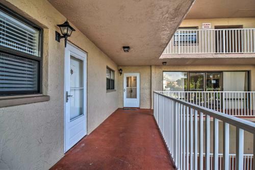 Apartamento Indian Shores Condo With Pool, Dock And Beach Access!
