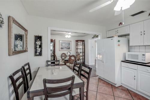 Seas The Day - Monthly Beach Rental Home