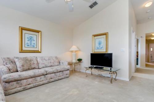 546 Windsor Place Villa #221631 Villa
