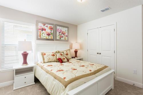Beautiful Vacation Home With Private Pool And Garage St4328