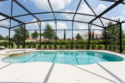 Beautiful Vacation Home With Private Pool And Garage St4328
