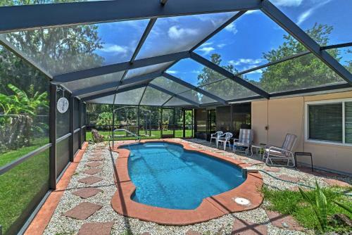 Waterfront Crystal River Hideaway With Private Dock!