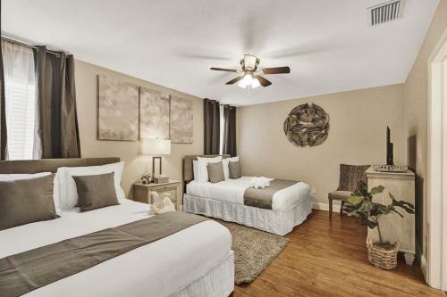 Private Pool Beautiful Updated 4br Home 2bth