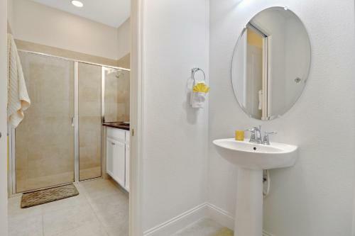 Three Bedrooms With Pool Festival 282