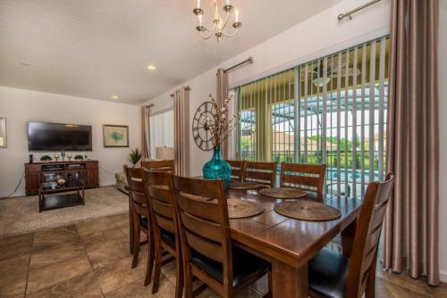 Oaktree Villa #230894