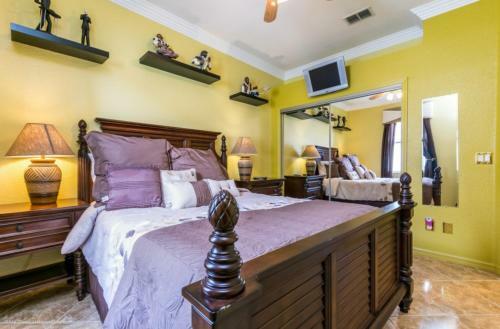 Beautiful Luau Pool Villa Next Disney World