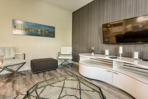 Solterra Villa #230998