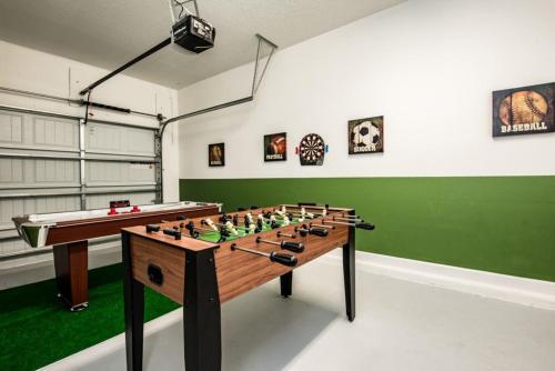 Six-bedroom Champions Villa 6261
