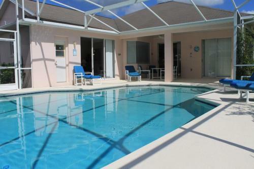 Chipndale Villa